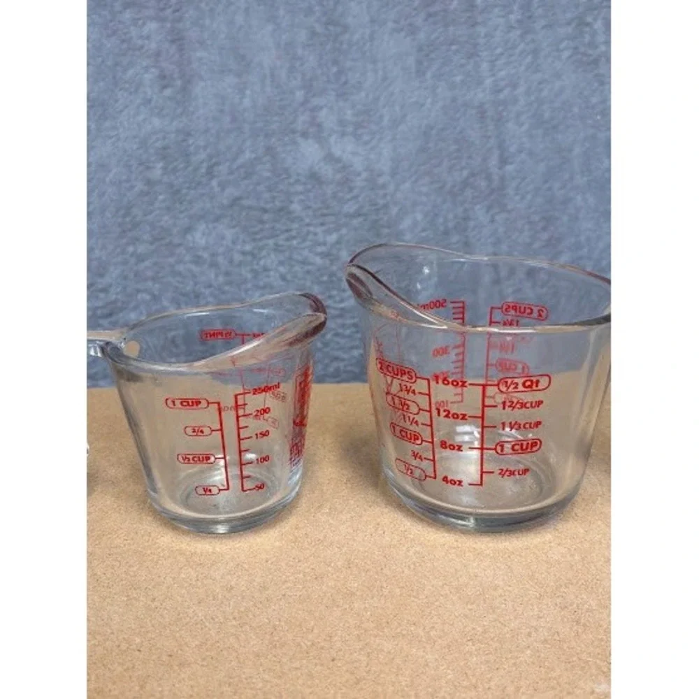 Anchor Hocking Glass Measuring Cup Set 1 Cup and 2 Cup Red Graphics Made in USA‎